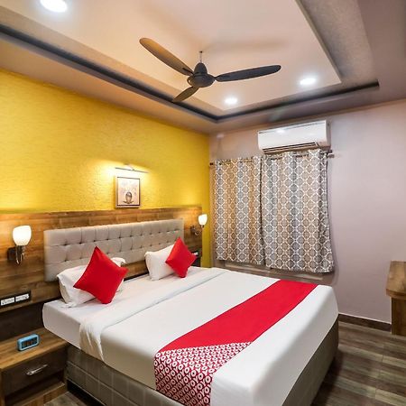 Super Hotel O Padma Manor Brahmapur Exteriör bild
