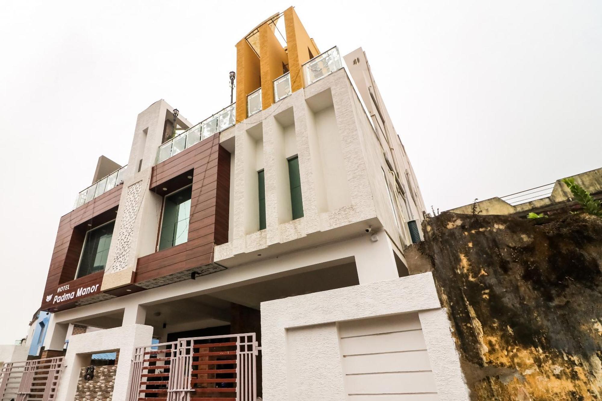 Super Hotel O Padma Manor Brahmapur Exteriör bild