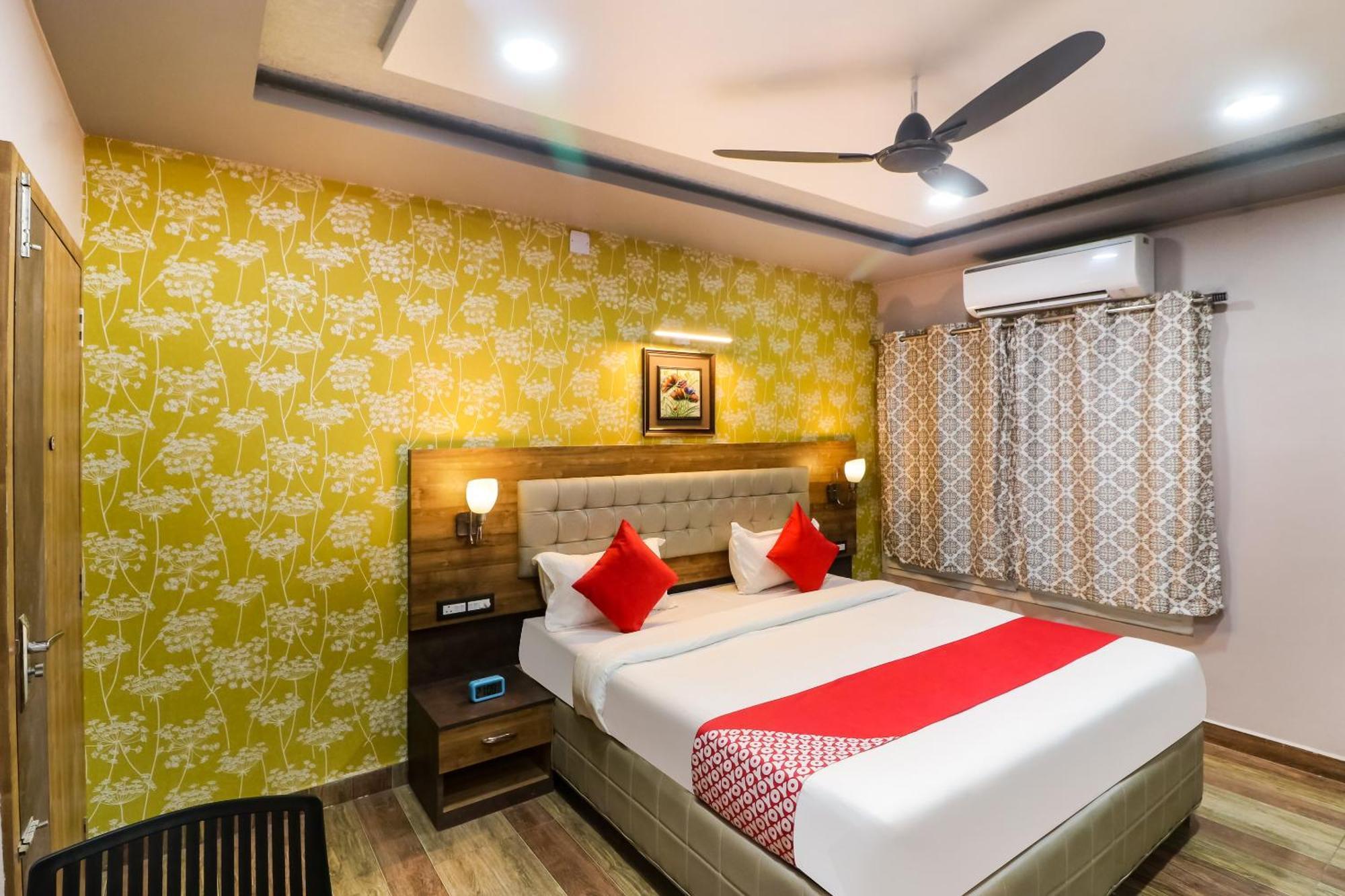 Super Hotel O Padma Manor Brahmapur Exteriör bild